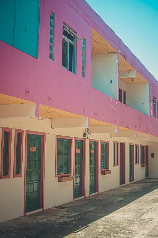 Vila Da Flor - Acomodacoes A 50 Mts Da Praia Prado Exterior foto